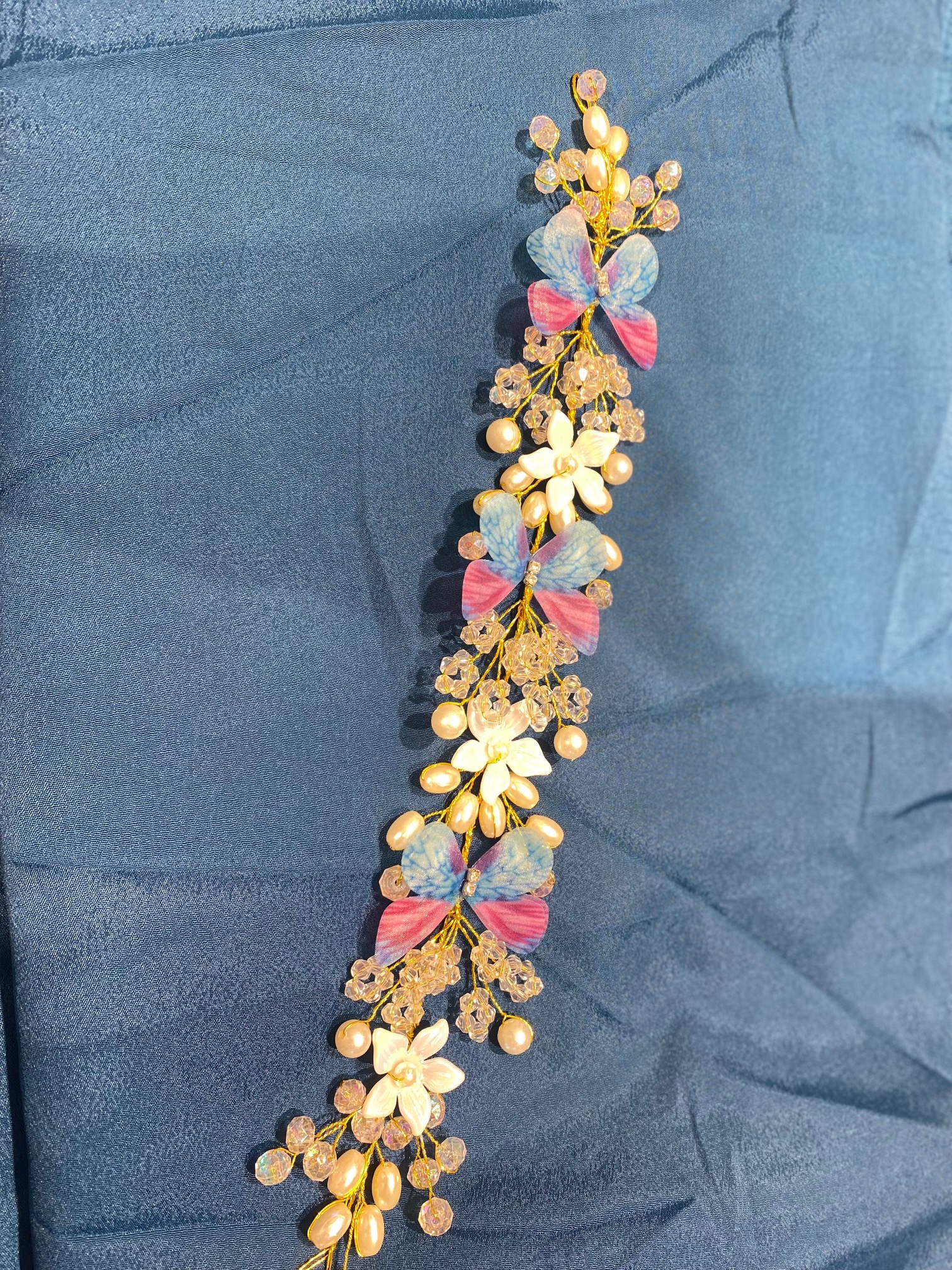 Butterfly & Flower Hair Clip – Stylish Decorative Hair Accessory